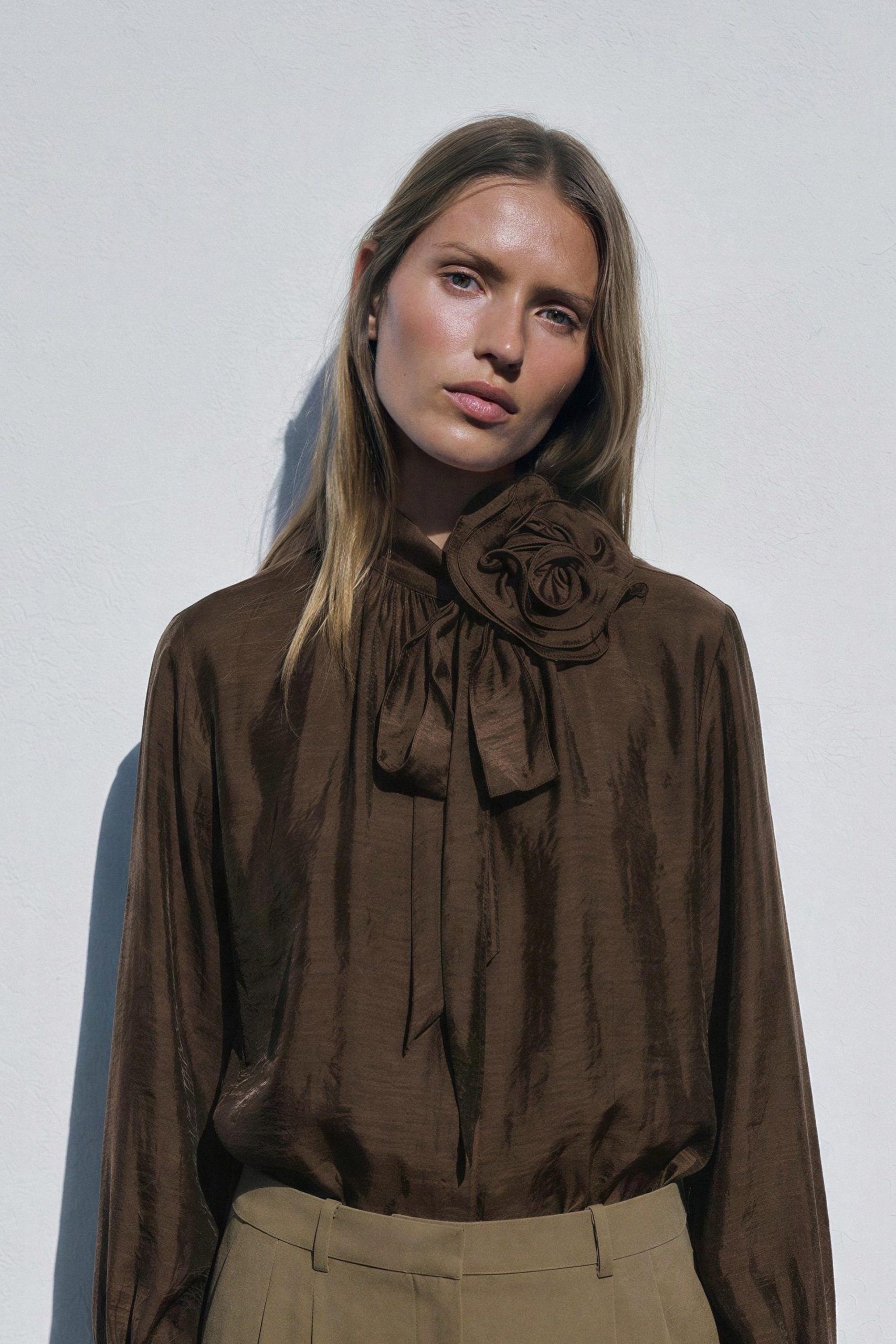 FLOWER – TEXTURED BOW BLOUSE